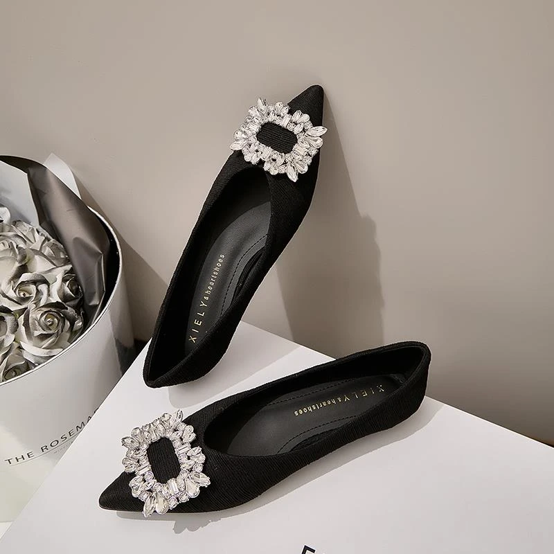 法式尖头软底单鞋女浅口鞋子水钻小香风黑色大码婚鞋气质平底瓢鞋