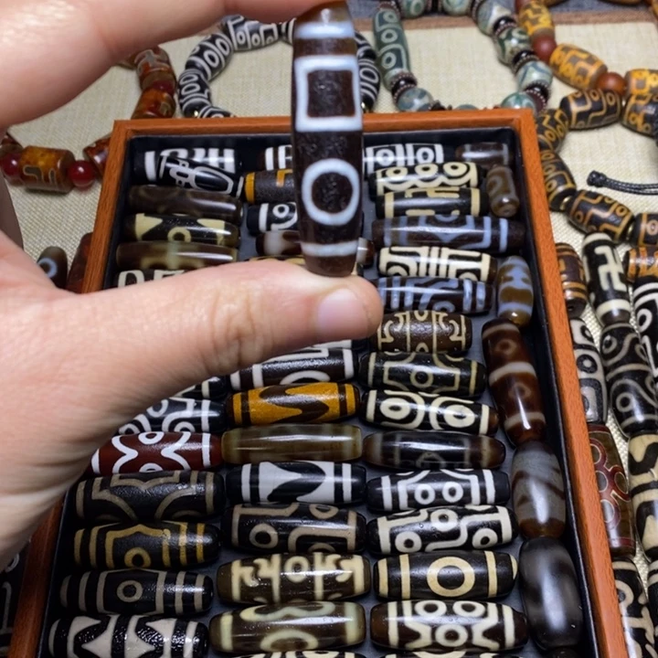 玛瑙/玉髓（覆膜）合金颈饰