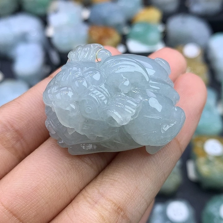 翡翠未镶嵌颈饰天然缅甸翡翠