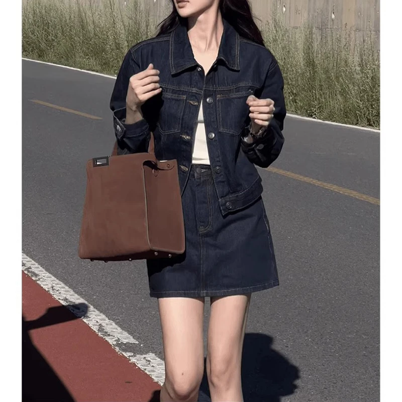 欧货通勤高级感复古小个子牛仔外套2025年春季英伦风减龄短裙套装