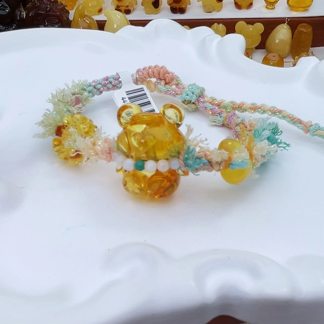 琥珀未镶嵌吊坠(赠链)