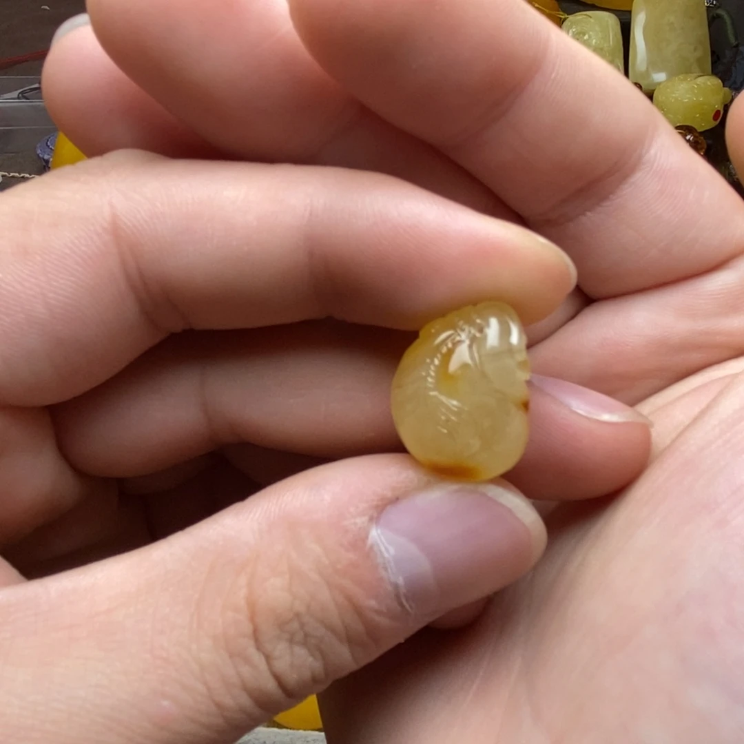 琥珀未镶嵌裸石蜜蜡