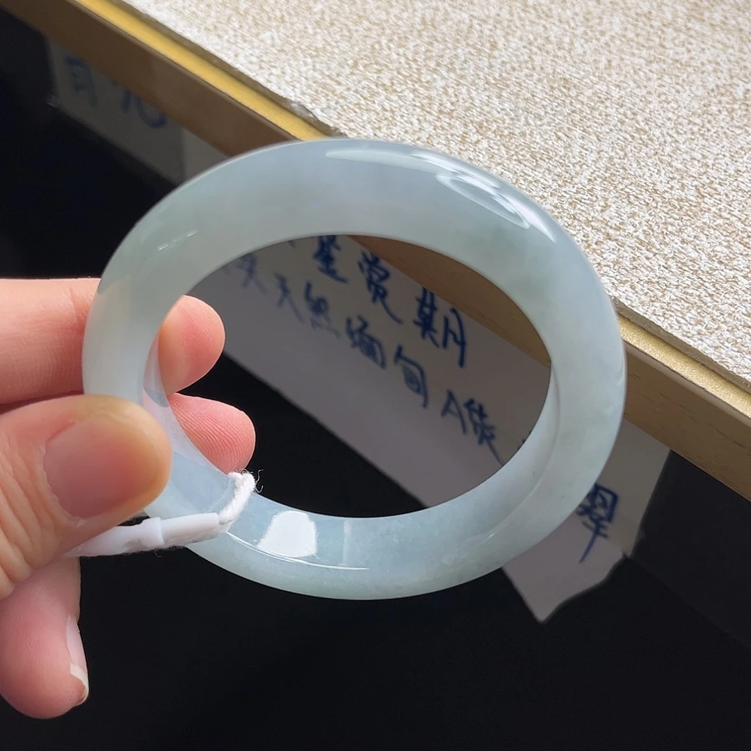 翡翠未镶嵌手镯手镯
