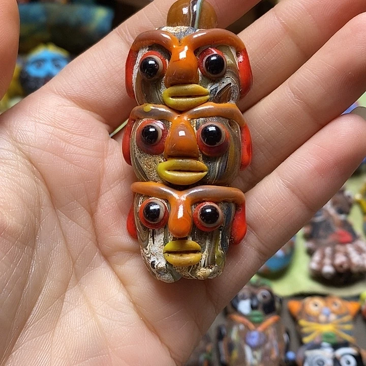 颈饰琉璃三头娃娃0102