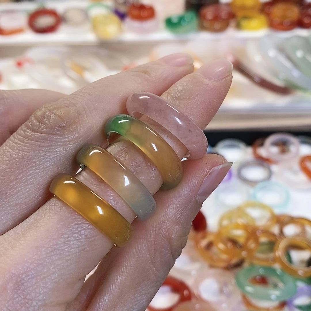 雷***强玛瑙/玉髓未镶嵌戒指