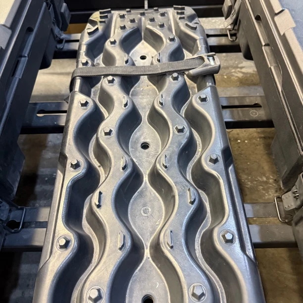 皮卡猛禽霸王龙坦途通用雪地泥沙脱困板