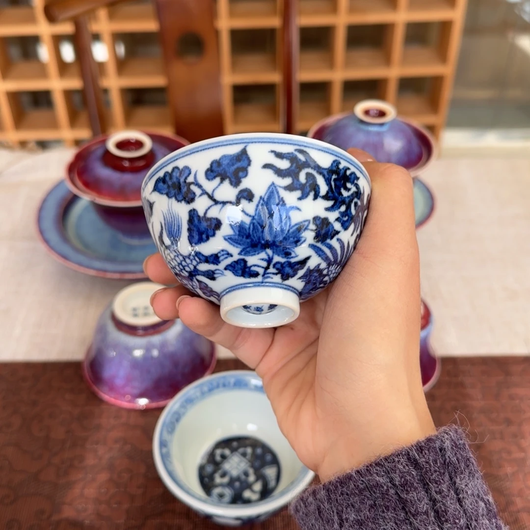 瓷片青花釉料为金色的