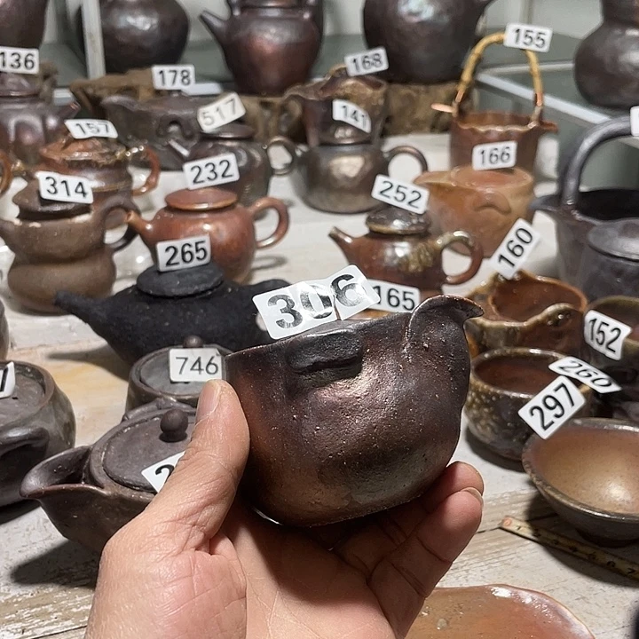 纯手工捏制柴火茶具