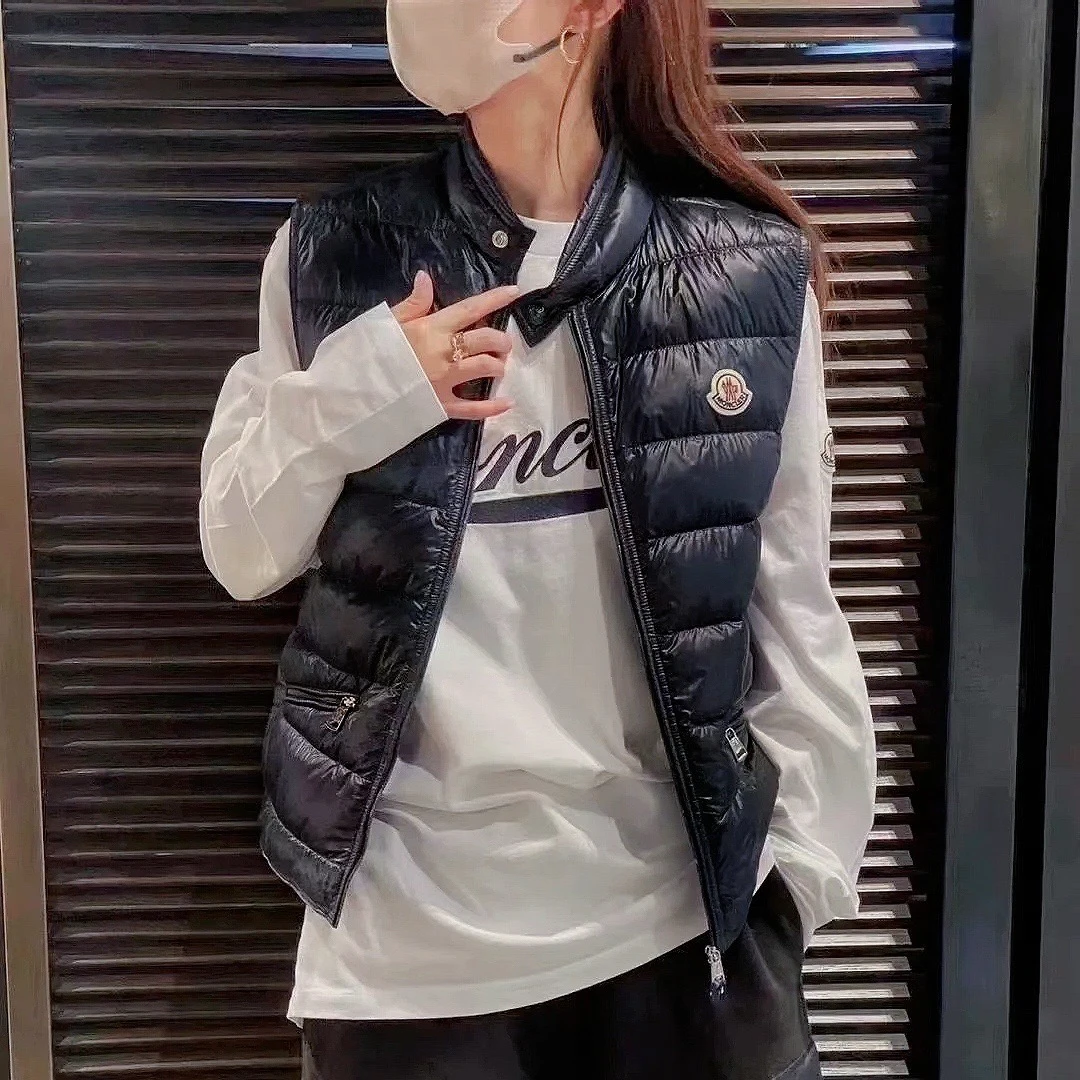 99新 MONCLER 000837 Moncler 盟可睐 黑色尼龙轻薄羽绒马甲 3码