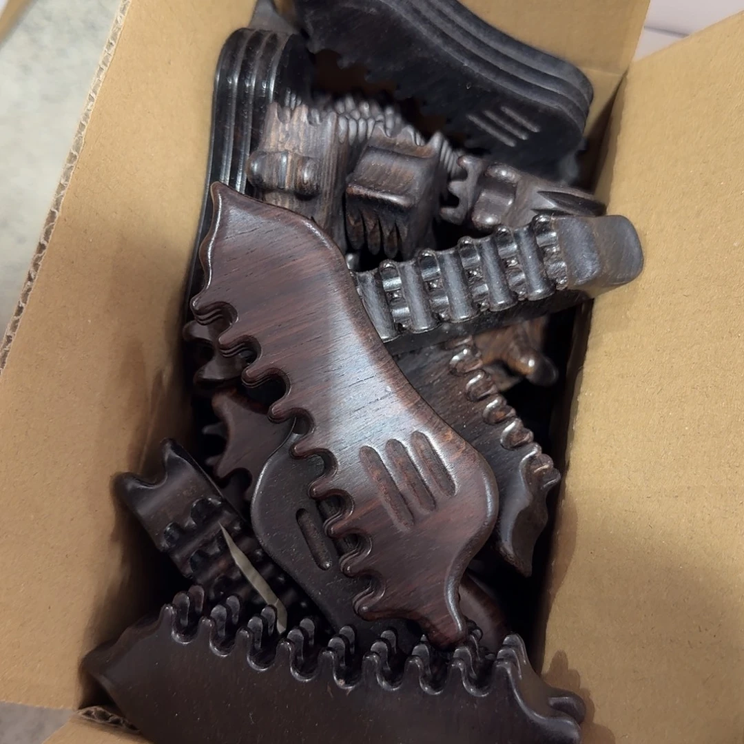 紫光檀小号面部放松工具瑕疵