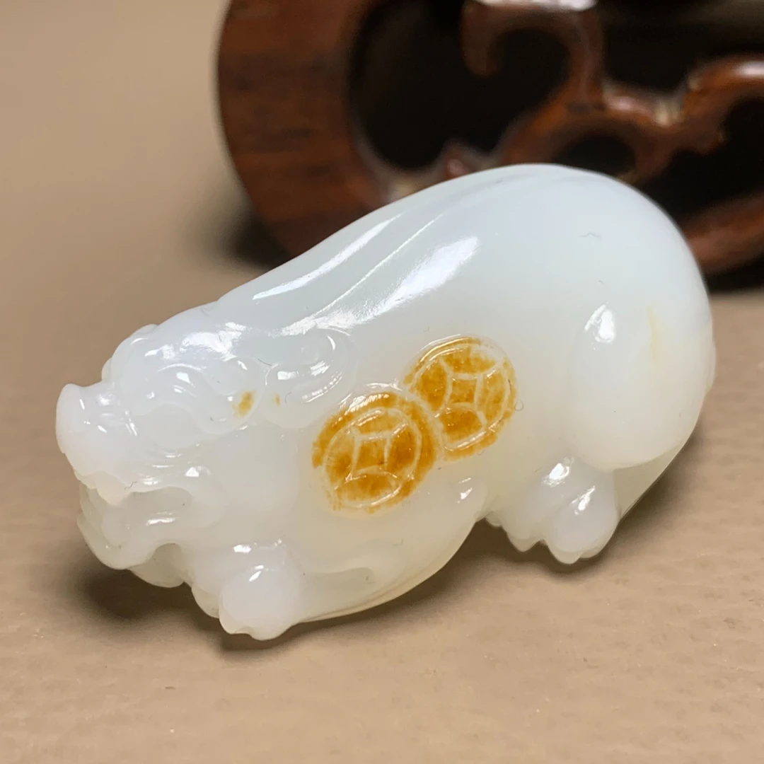 D1089海川拍卖和田玉吊坠
