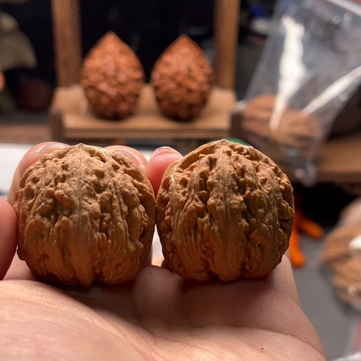 进***看文玩核桃把件楸大胖106瑕疵