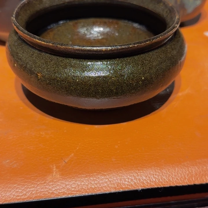 合成树脂黑瓷炉 一只