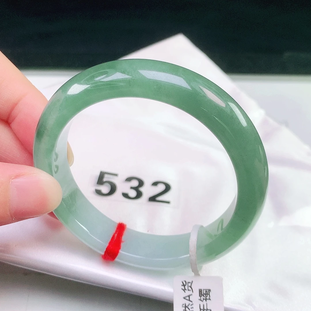 未镶嵌手镯翡翠532