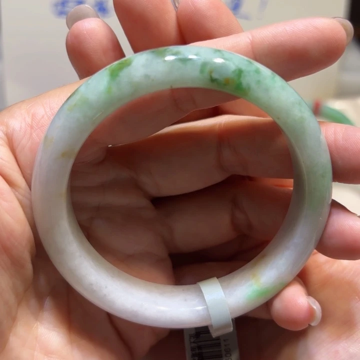 翡翠未镶嵌手镯缅甸天然