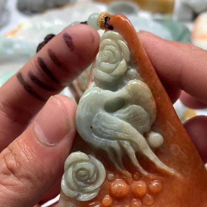 翡翠未镶嵌颈饰保真天然a货翡翠