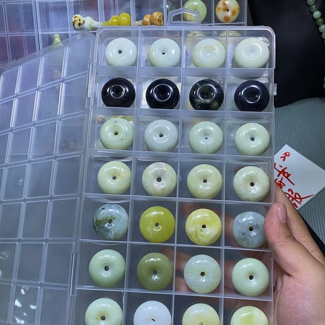 合金蛇纹石玉颈饰382