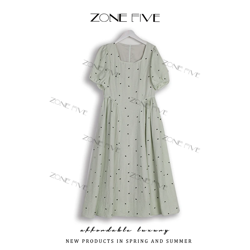 【zonefive】爱心节拍新款方领时尚俏皮设计感舒适显瘦气质连衣裙