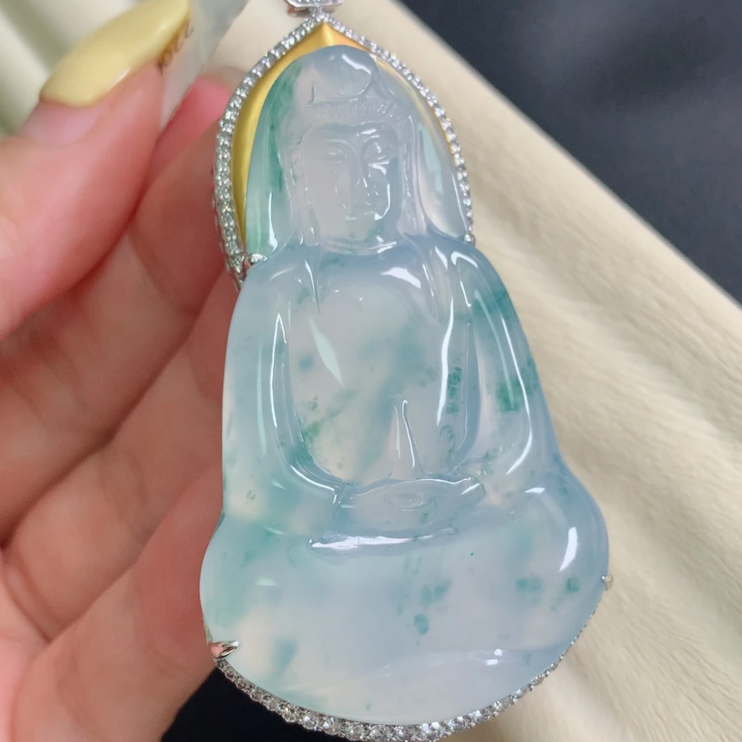 翡翠18K金镶嵌颈饰素衣