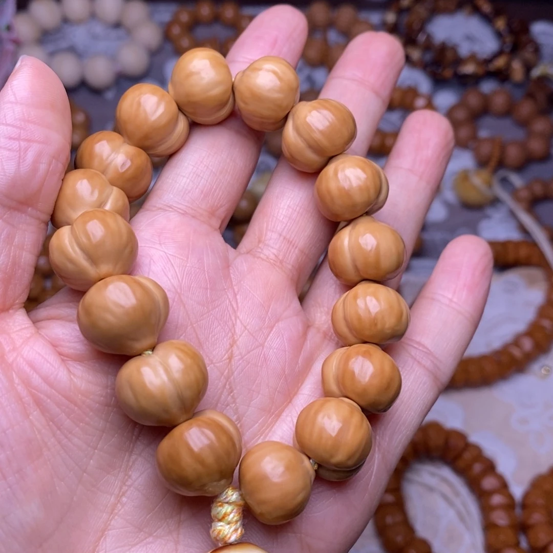 把件猴头核桃柯基屁桃龟甲