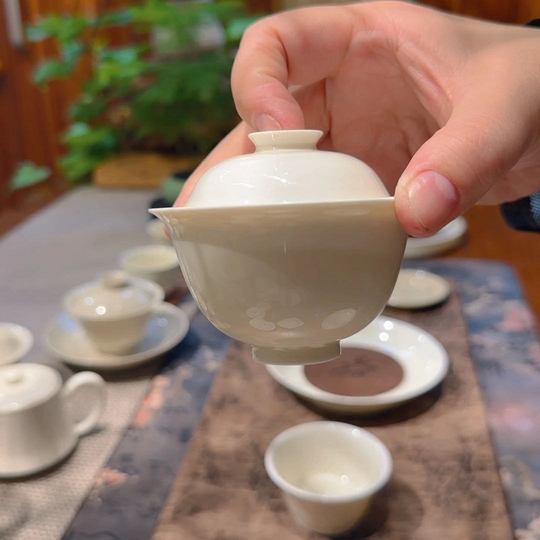 酸***菲微澜定瓷 海浪纹盖碗