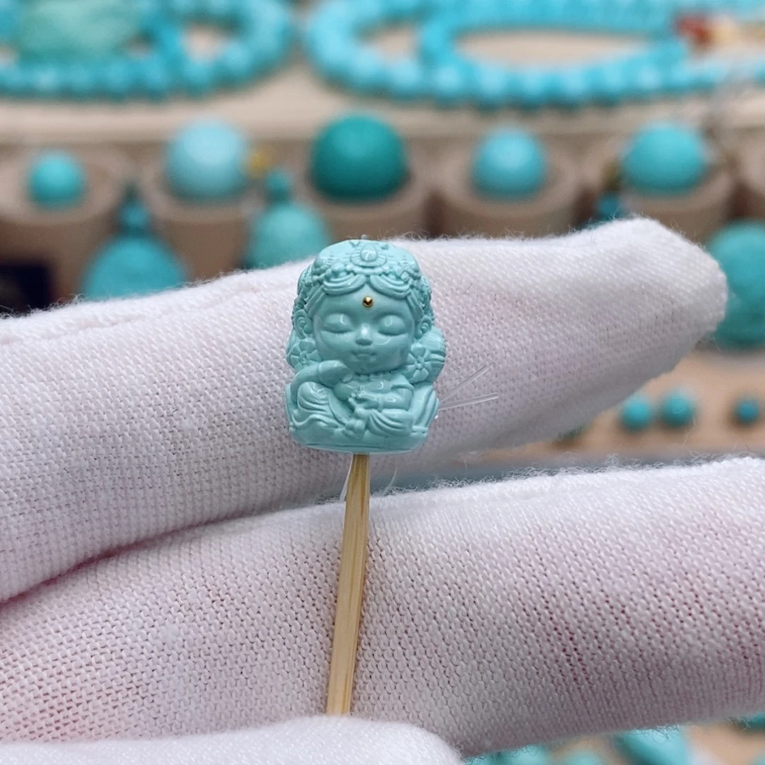 绿松石未镶嵌珠宝奇石