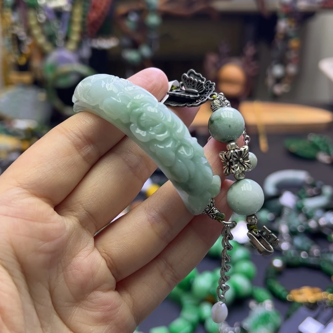 心***姐翡翠未镶嵌手链199