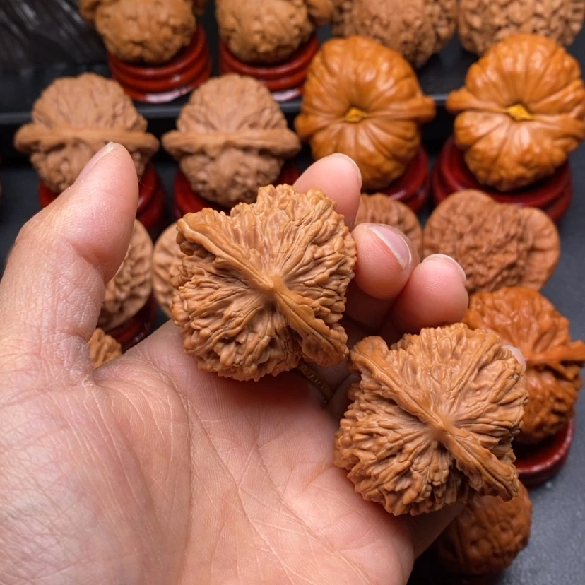 【闪购商品】文玩核桃把件42篓子