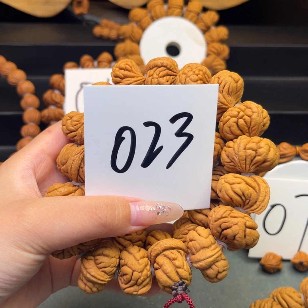 桃核手串26霸王龙手持