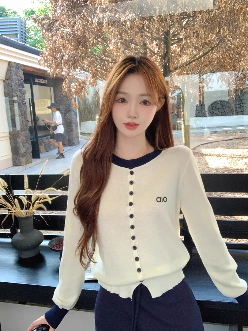 韩版早秋穿搭慵懒风拼色针织衫女2025新款温柔显瘦百搭长袖上衣潮