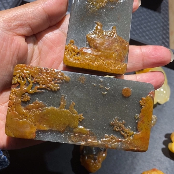 石英质玉（黄龙玉）未镶嵌挂件
