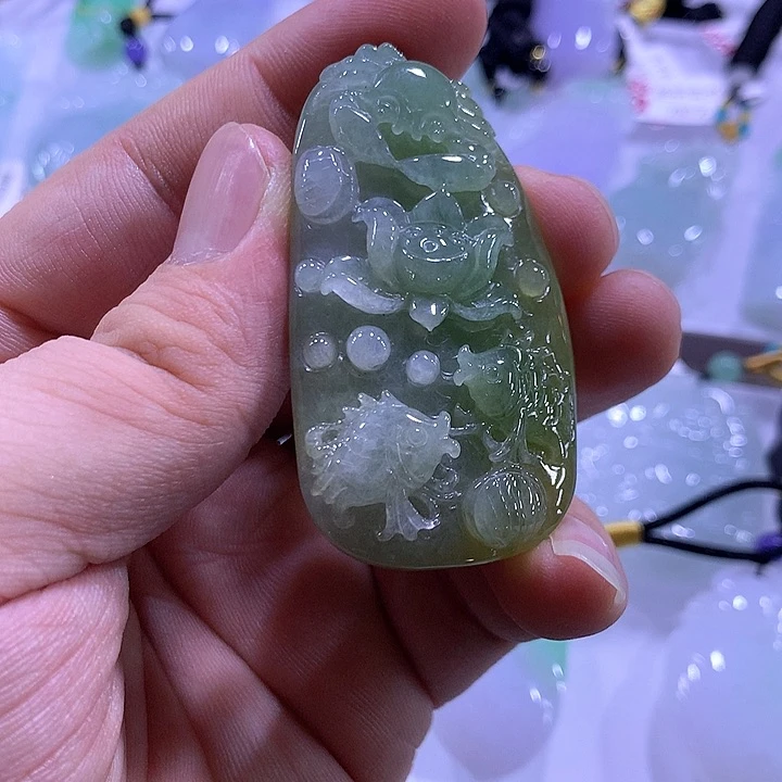 翡翠未镶嵌颈饰天然翡翠A货吊坠