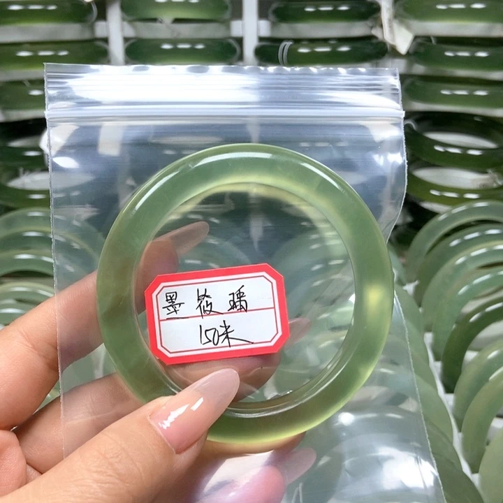 岫玉未镶嵌手镯天然岫玉手镯