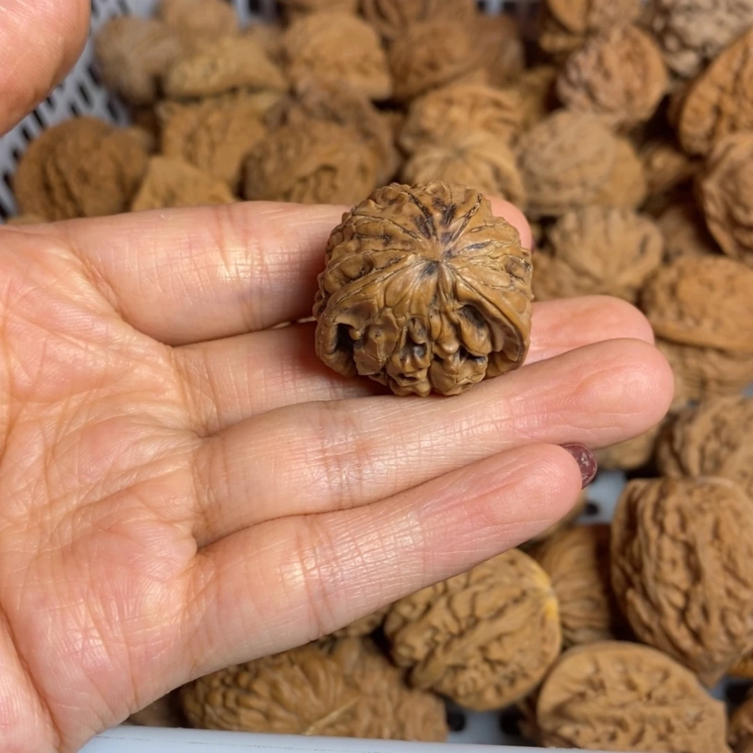 ****呗文玩核桃把件文玩