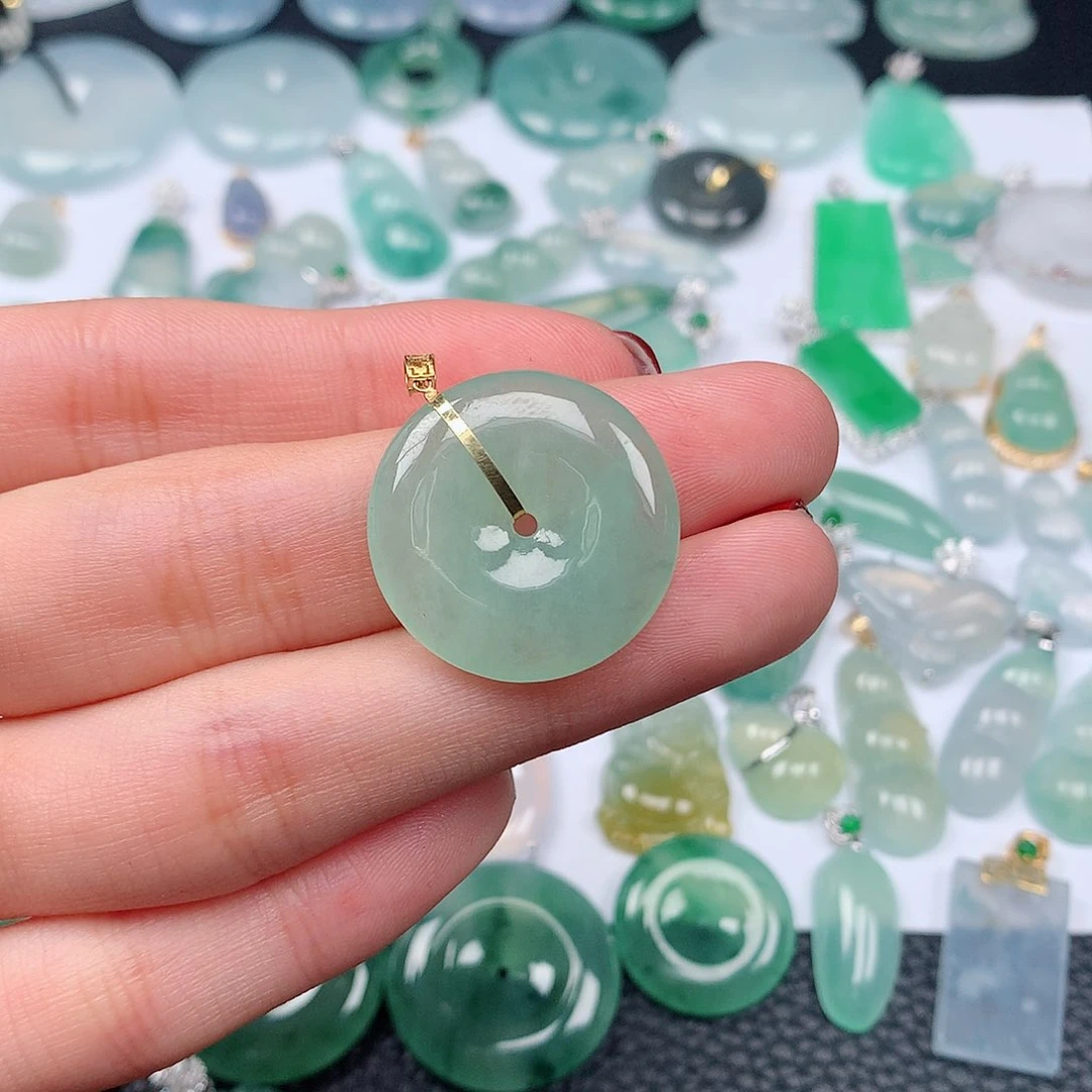 翡翠颈饰18K金镶嵌钟*天然缅甸翡翠