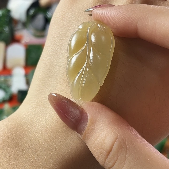 和田玉（糖玉）未镶嵌挂件