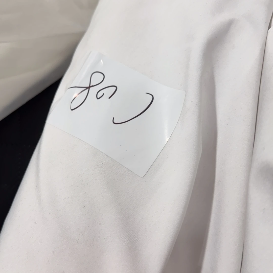 三米一份软壳C08。