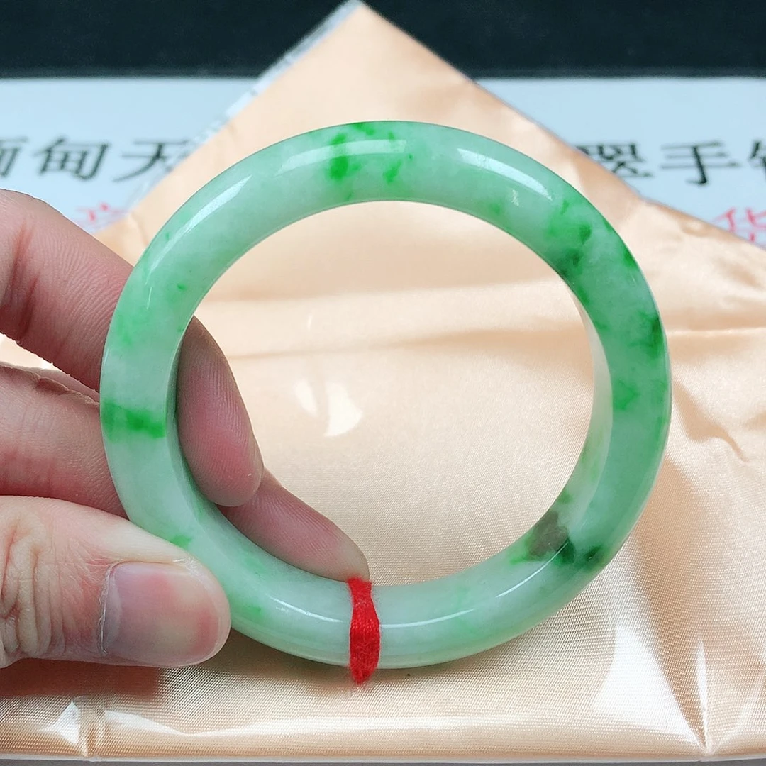 翡翠手镯未镶嵌圈55