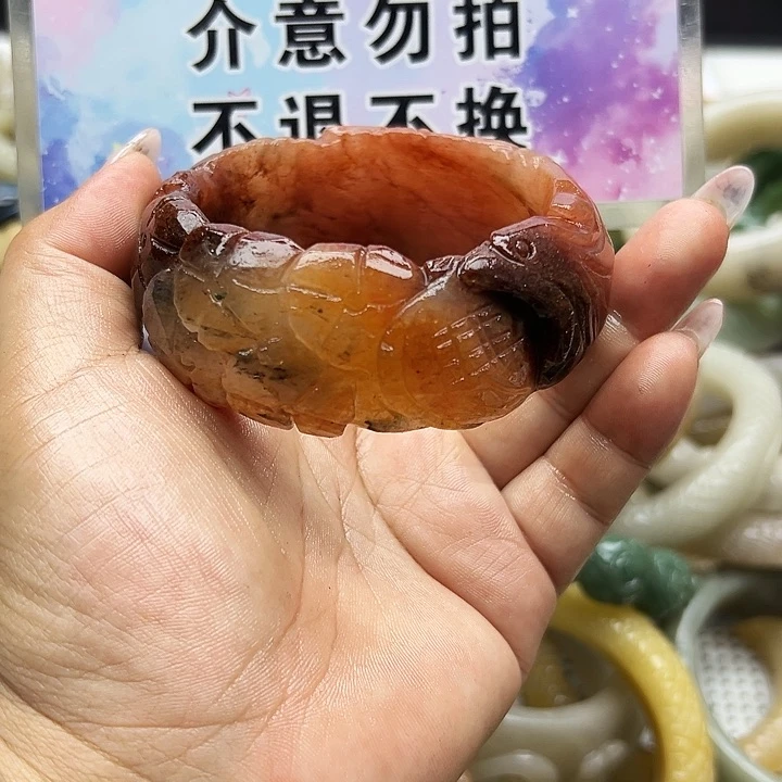 未镶嵌手镯石英岩玉