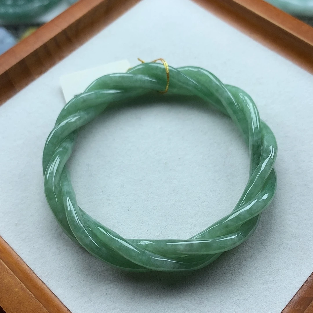 翡翠未镶嵌手镯复古风格56.7