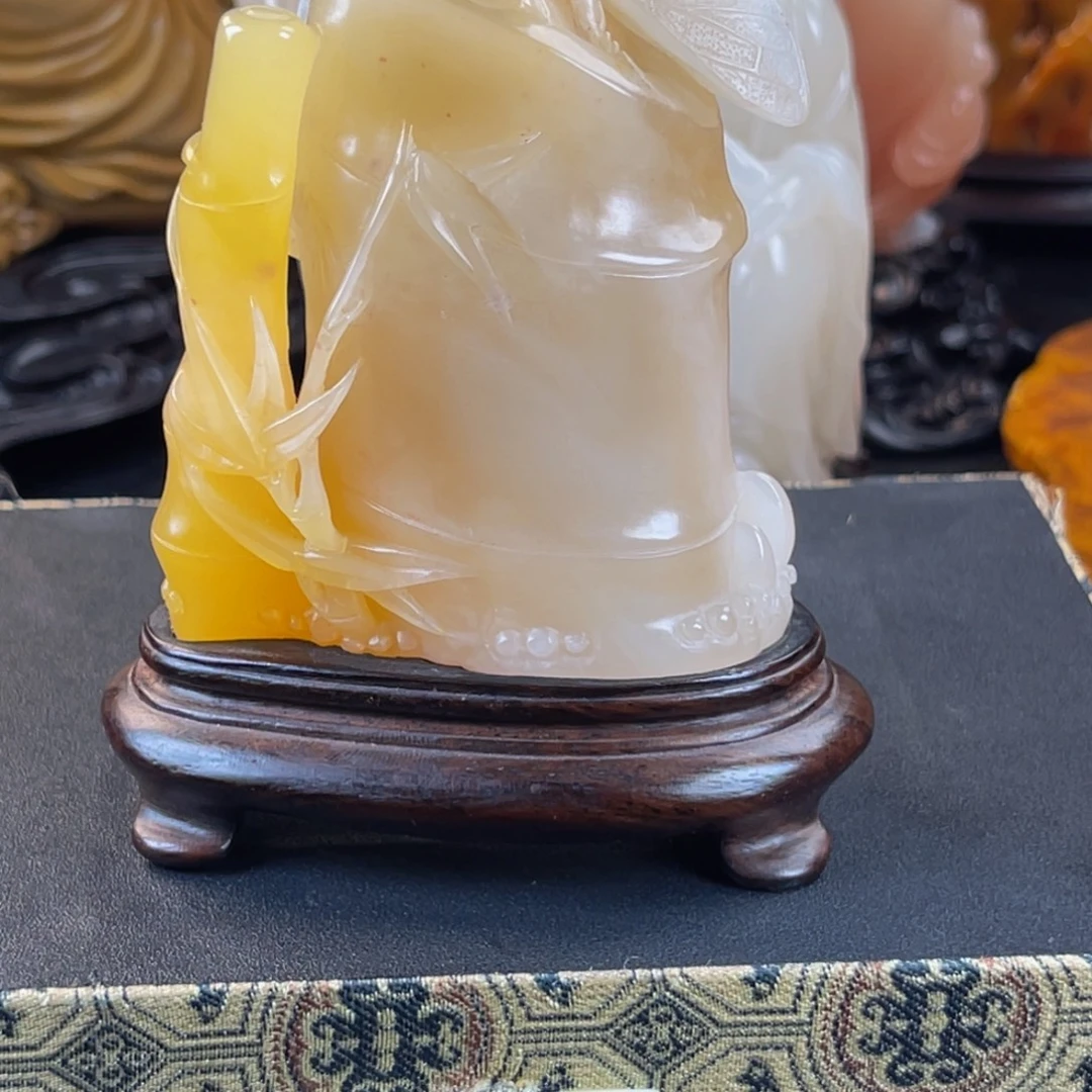 用***4寿山石寿山石雕刻