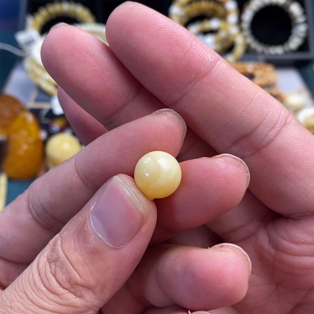 十***艺蜜蜡未镶嵌裸石11.8mm