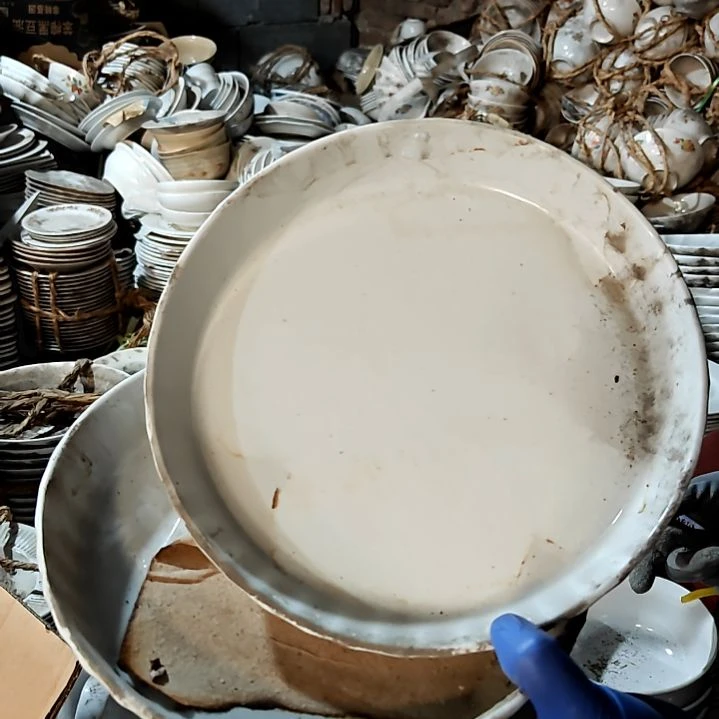 摆件陶瓷盘子碗啥都有