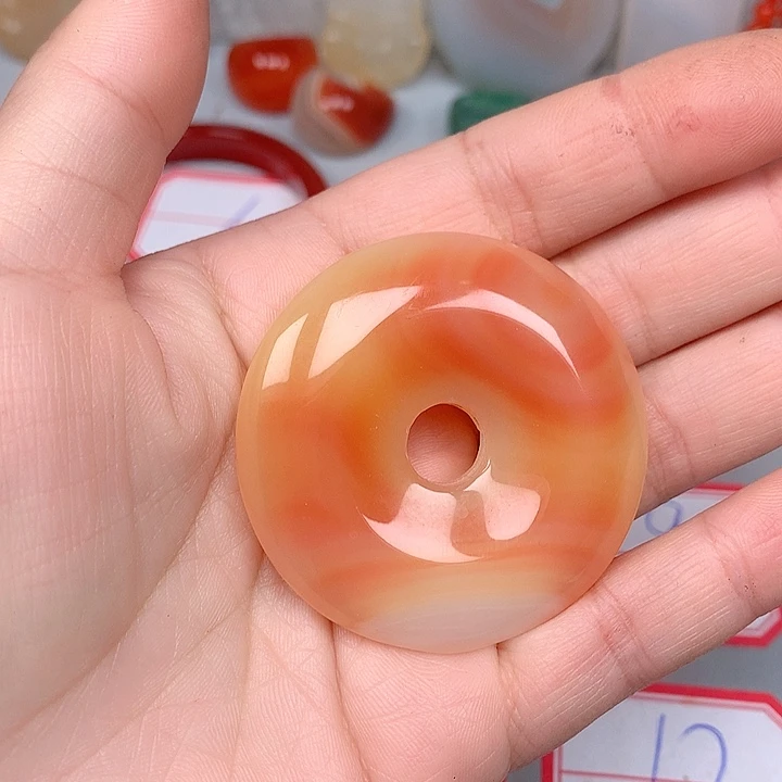 吃***福未镶嵌颈饰玛瑙/玉髓