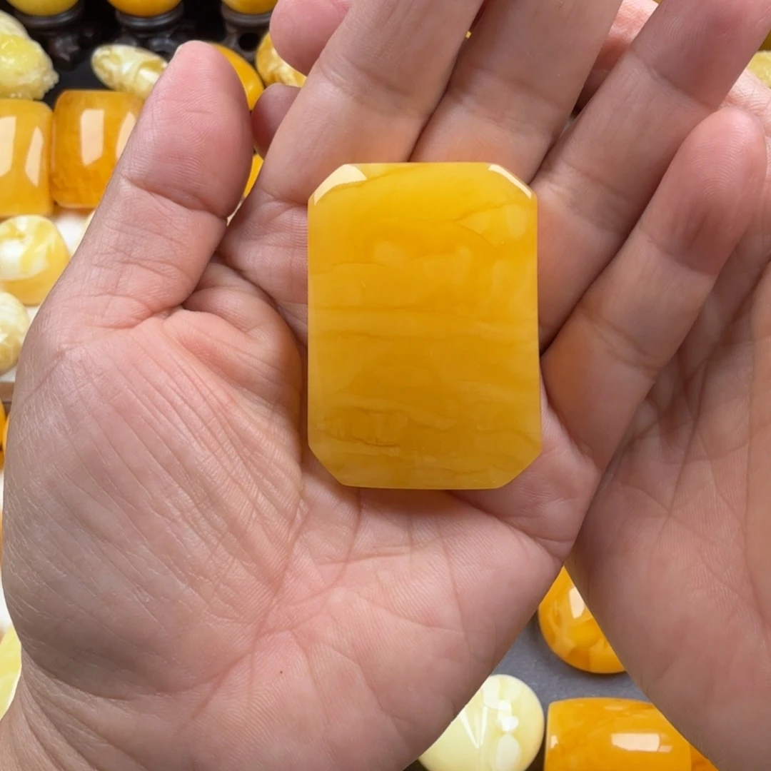 琥珀未镶嵌颈饰纯天然琥珀蜜蜡