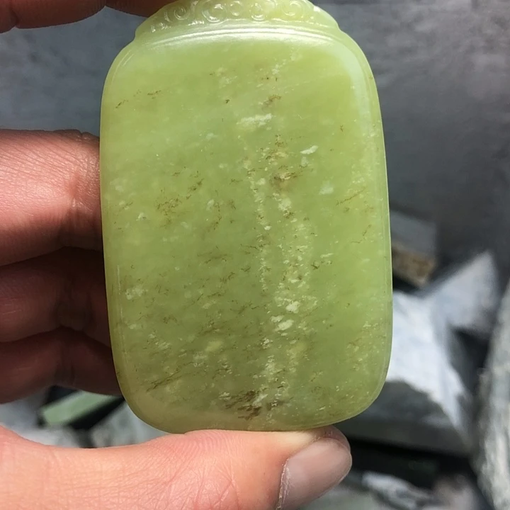 和田玉颈饰未镶嵌日**苑