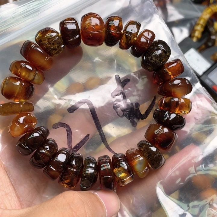 琥珀未镶嵌珠宝奇石