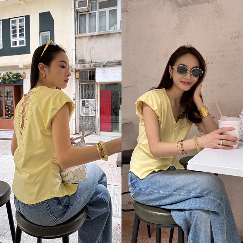 靠谱。【浪漫迷离】小众绣花拼接露背V领无袖T小上衣KP250853