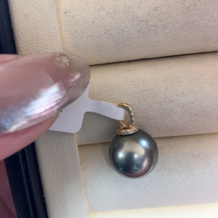 颈饰18K金镶嵌海水珍珠