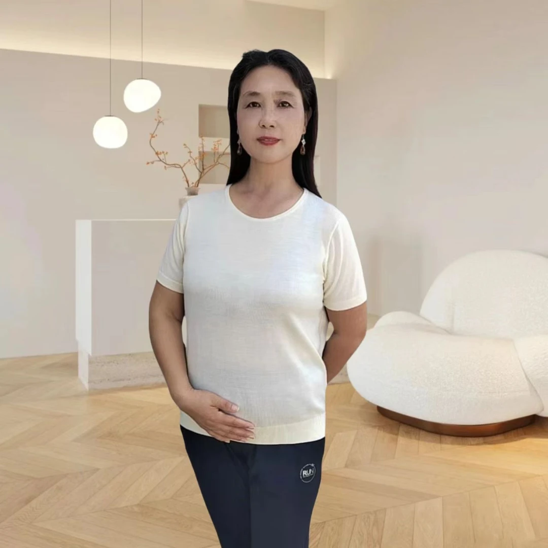 春夏季新款精纺纯羊毛短袖女宽松圆领休闲百搭纯色简约针织半袖